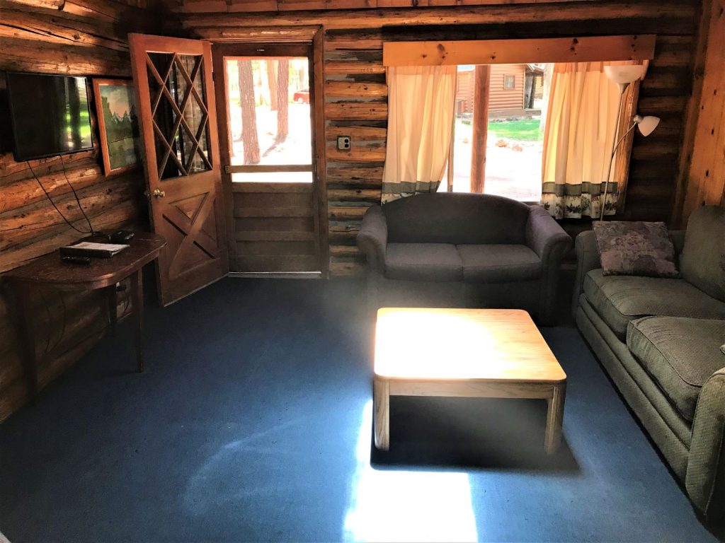 CABIN 15 interior